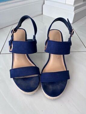 LC Lauren Conrad Navy Wedge Espadrille Sandals with Rose Gold Buckles